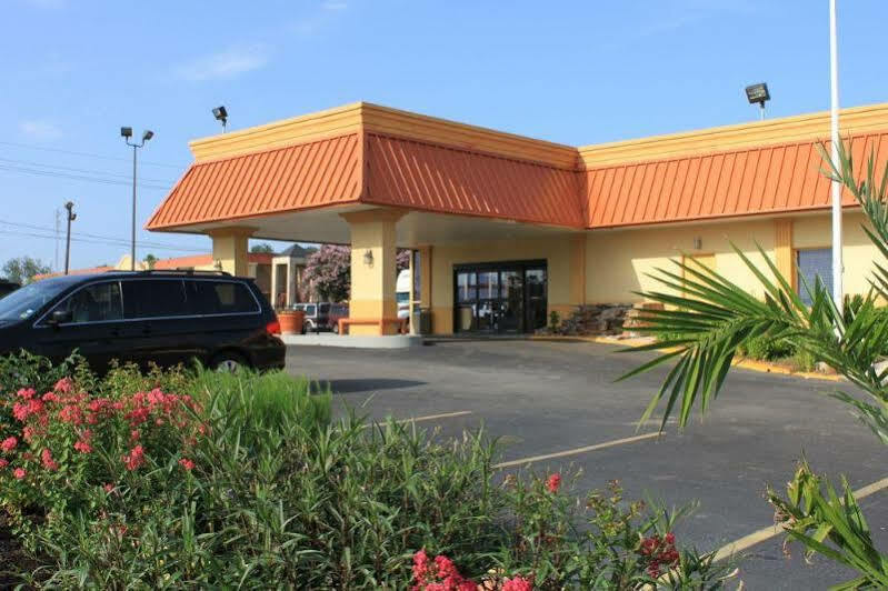 Hotel Elev8 Conroe Exterior foto